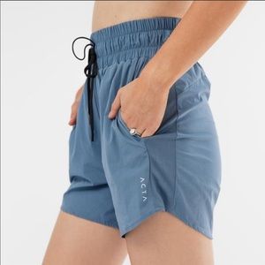 ACTA wear High Waisted Motion Short XS